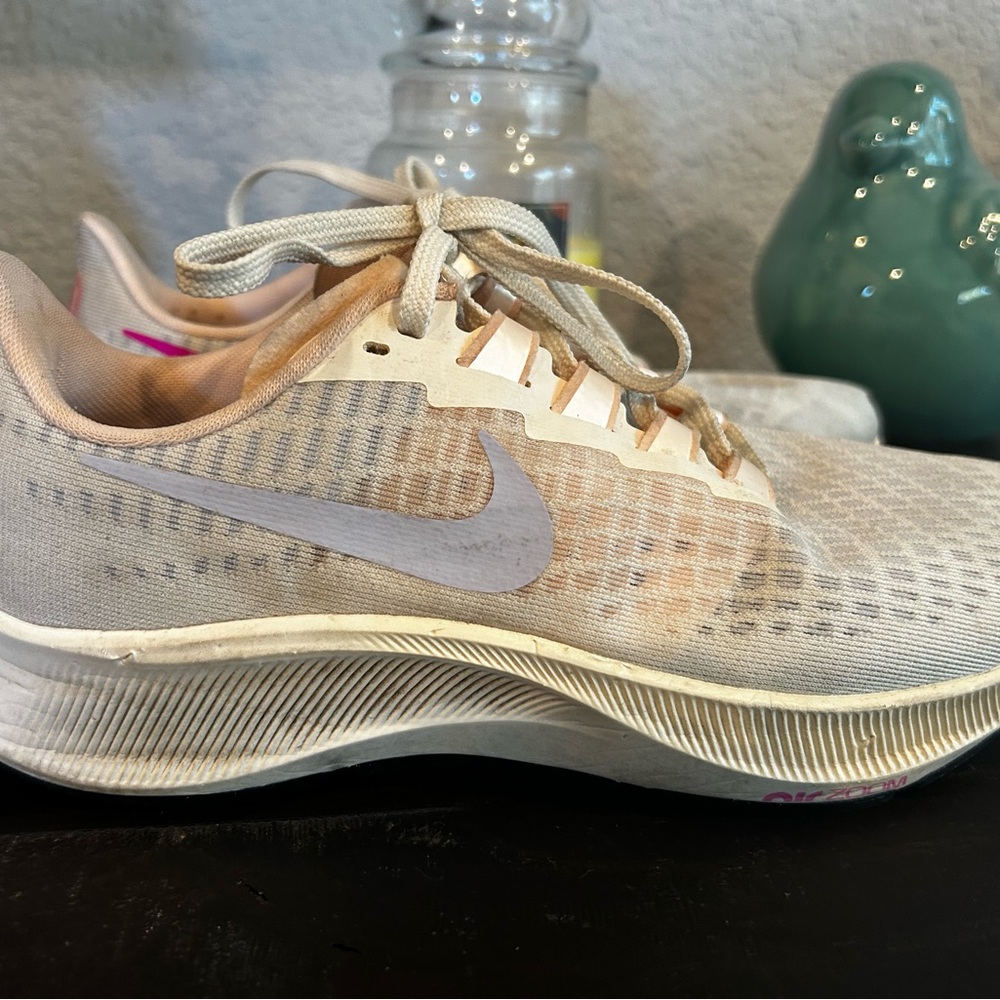 Nike Women's Beige Athletic Shoes
